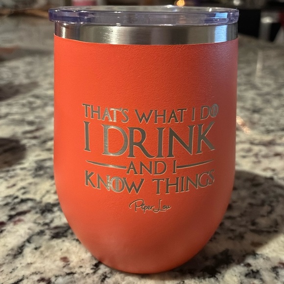 That’s what I do I Drink and I Know Thing’s 12 oz Wine Cup New - Picture 1 of 2
